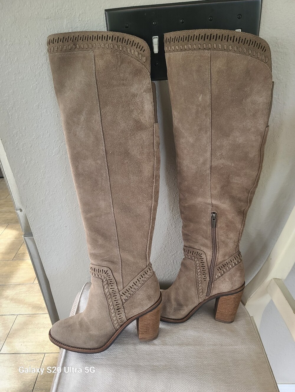Vince Camuto Madolee Over-the-knee Boots Soft Taupe Tan Suede Size 7